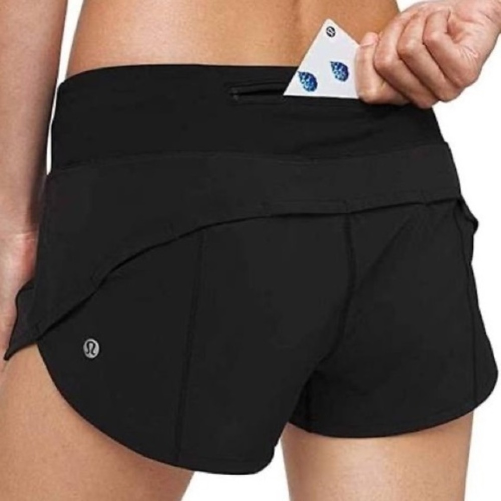 LULULEMON BLACK SPEED UP SHORTS Size 6
Color Black